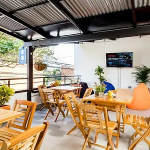  Hostal Backpacker Colombia